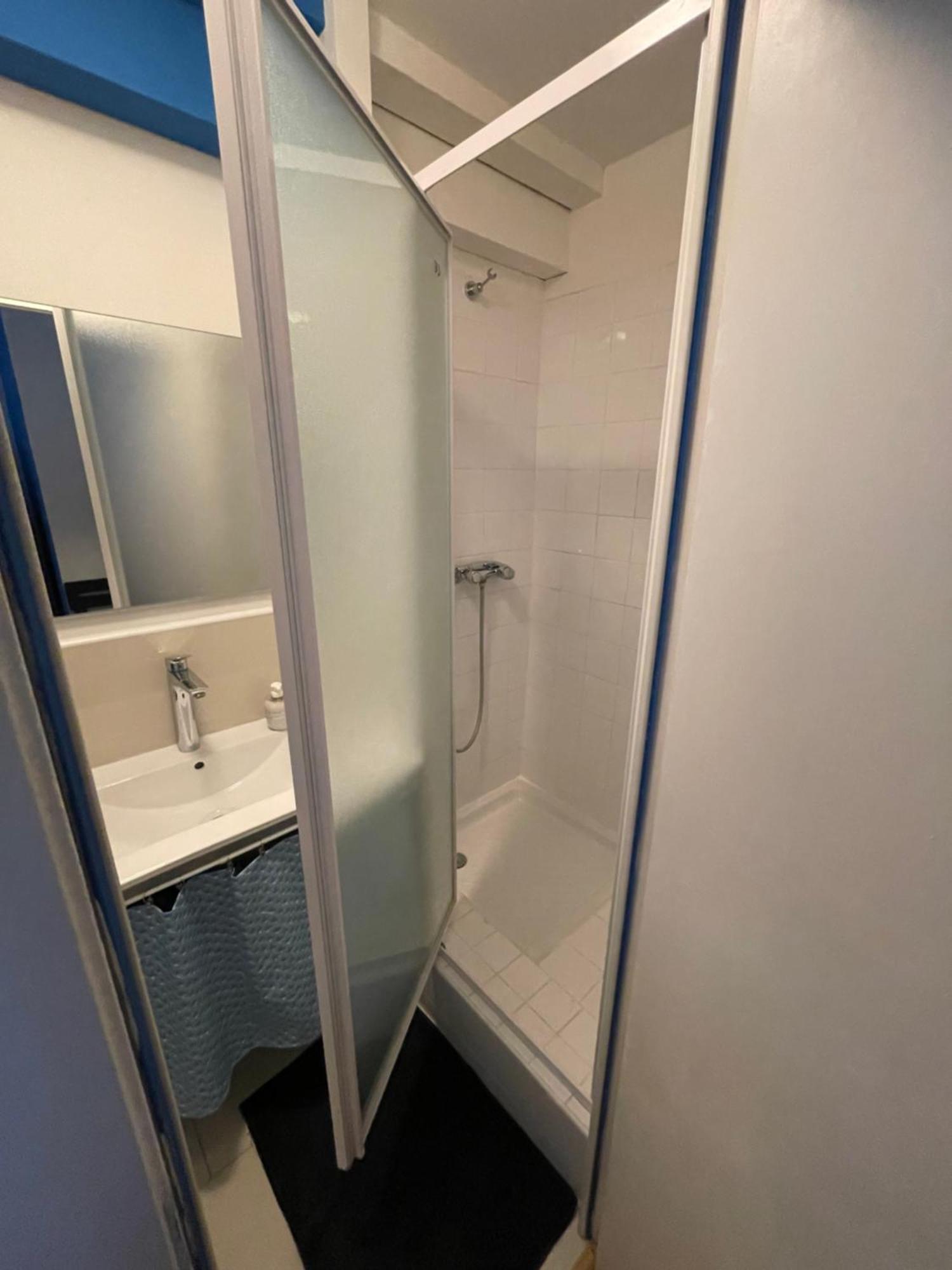 Apartment A 2 Pas Du Port De *
